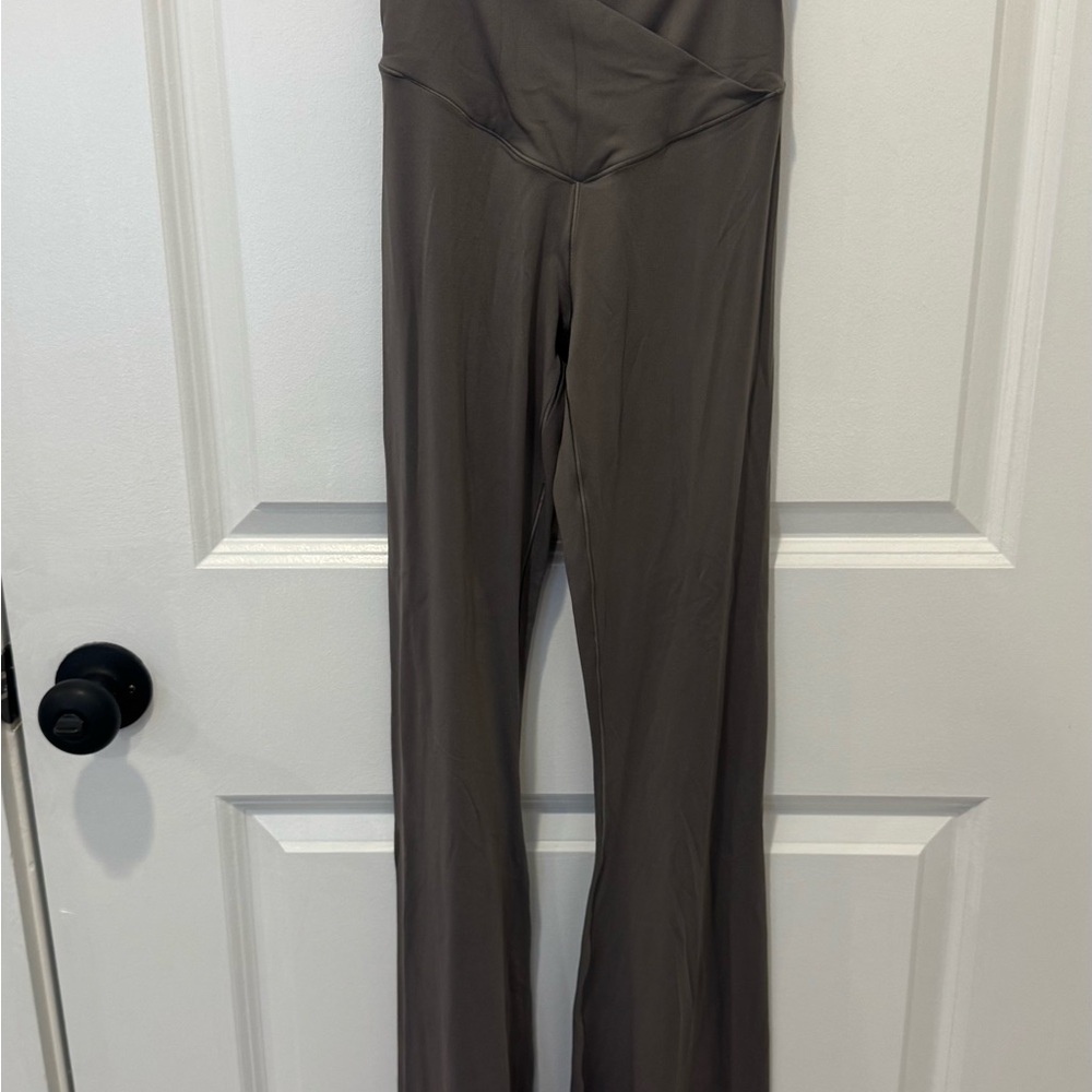 Aerie off-line real me, crossover flare leggings